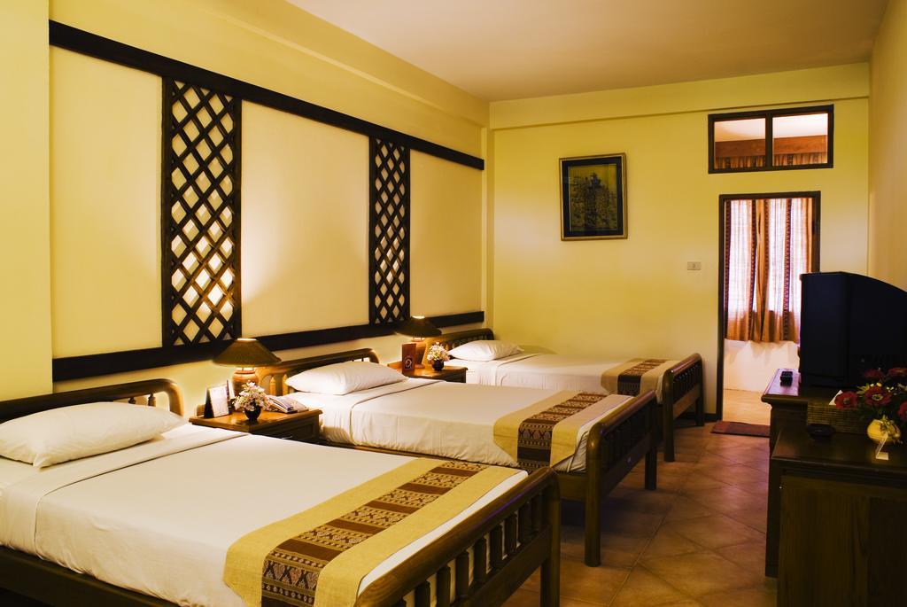 Sunny Paradise Resort Ngwesaung Exterior foto